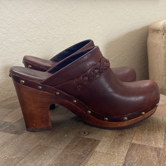 UGG Brown Kaylee Clog Size 7 - Picture 8 of 10